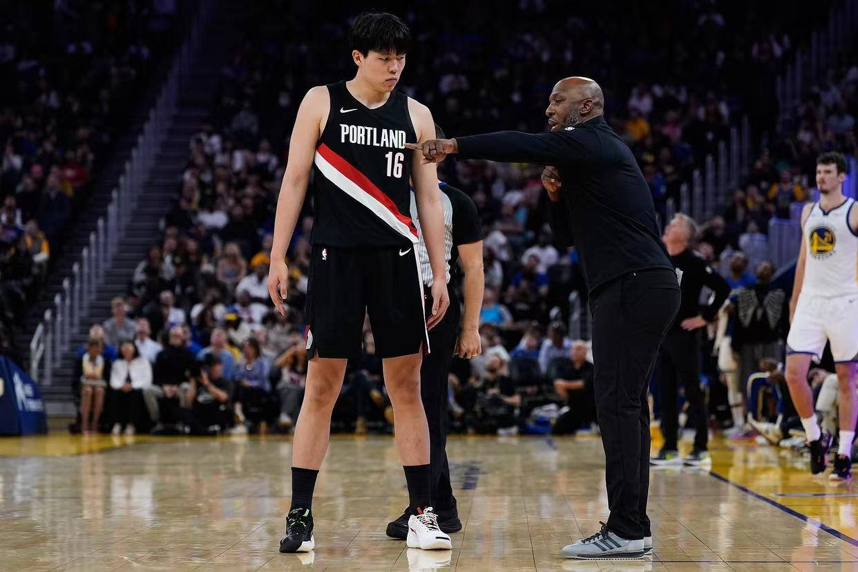 申京和阿门, 强实力